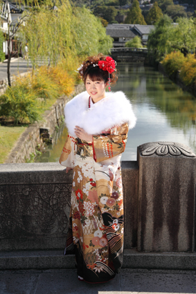 倉敷,茶屋町,岡山付近で成人式の前撮りは早島の佐藤写真館へ