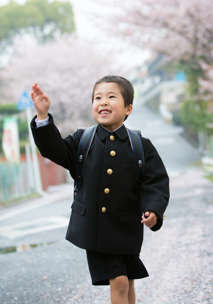 桜の花びらをたたけ~!