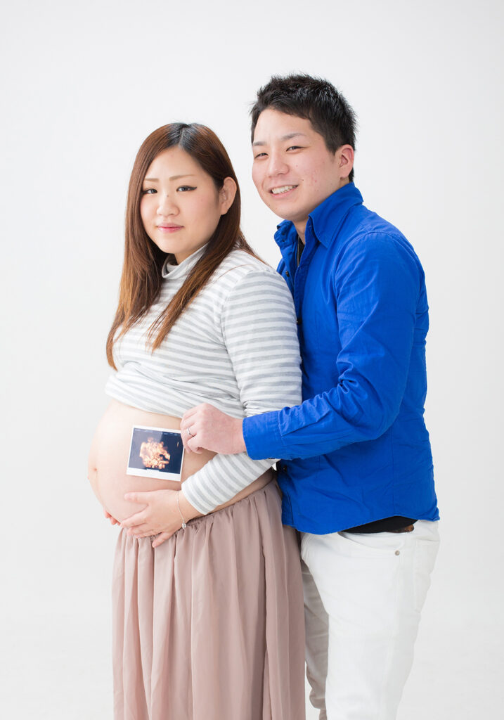 エコー写真と一緒に！初めての３人での家族写真